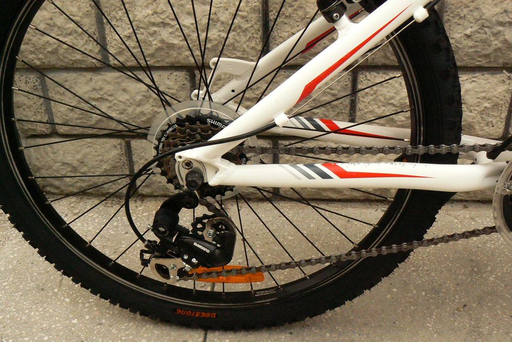 Bicicleta mountain bike de copii Muddyfox 24