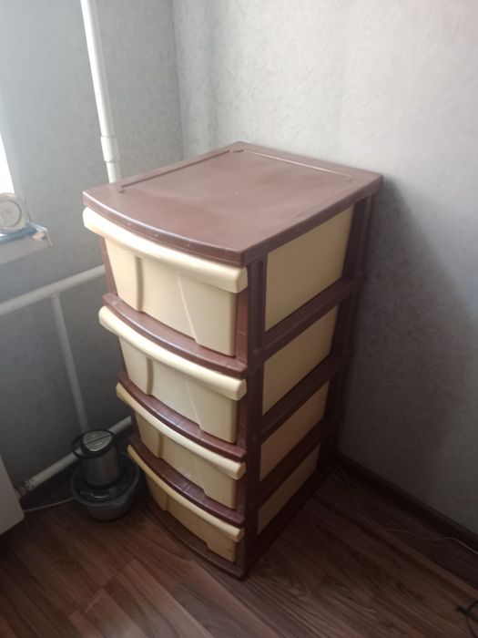 Пластиковый комод