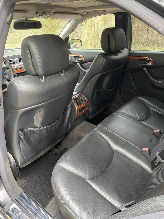 Автомобила се дава под наем