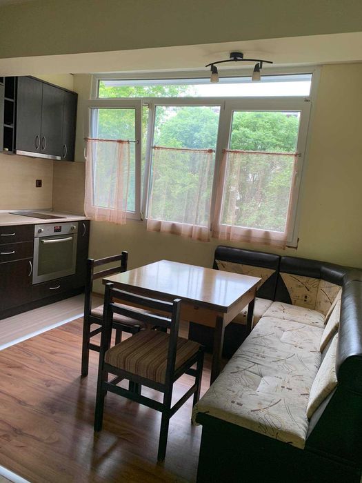 Дава се под наем Двустаен апартамент в Бургас, Братя Миладинови - 42 кв.м за 306 € - Снимка #2