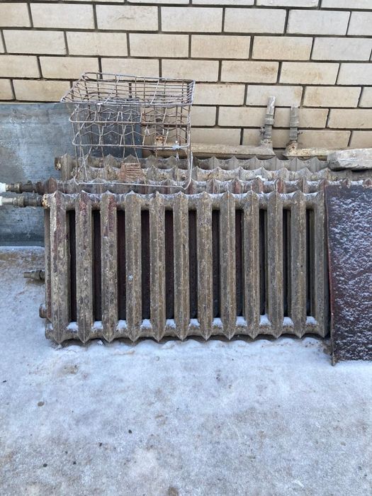 Продам батареи чугунные