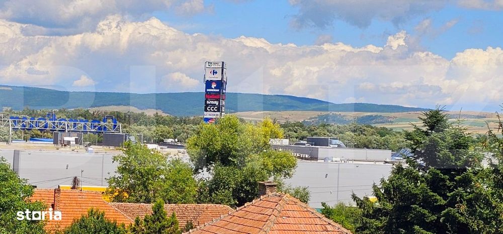 Apartament cu 3 camere, decomandat, str.Mikes Kelemen