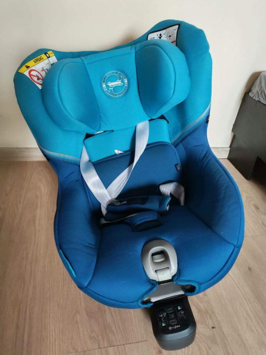 Продавам столче за кола Cybex Sirona в добро състояние