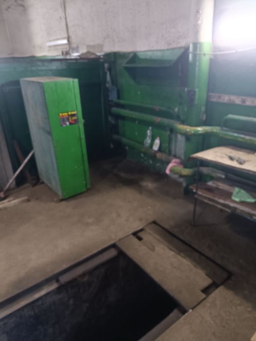 Бокс с ямой   6 мкр