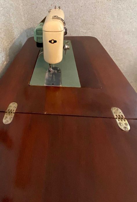 Masina de cusut Ileana electrica