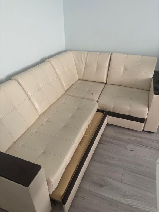 Продам срочно диван