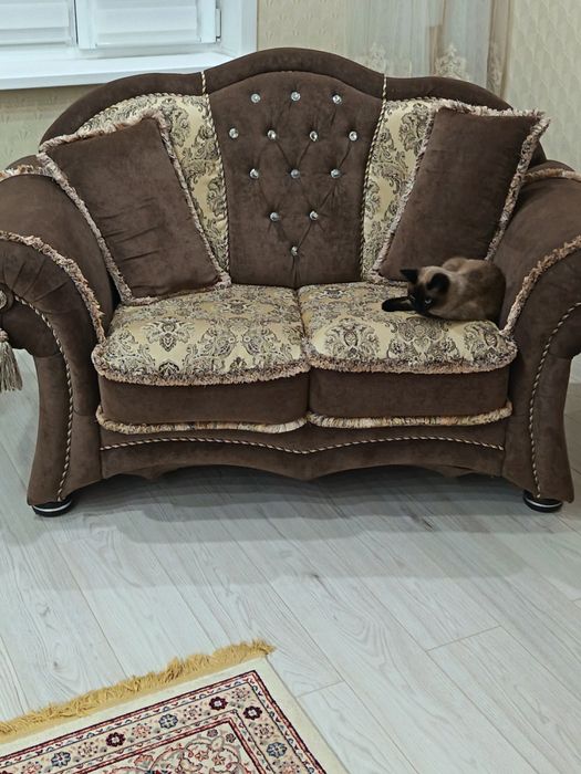 Продам уголок. 3.-2-1.б/у