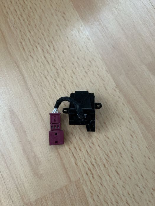 Buton Incalzire Volan M BMW G11 G12 G30 G31 G32 G38 G20 G21