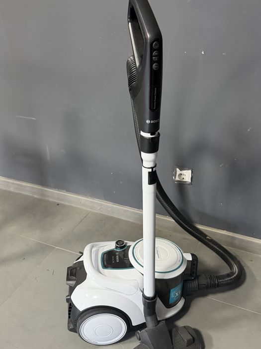 Пылесос Bosch BGS41HYG1 белый