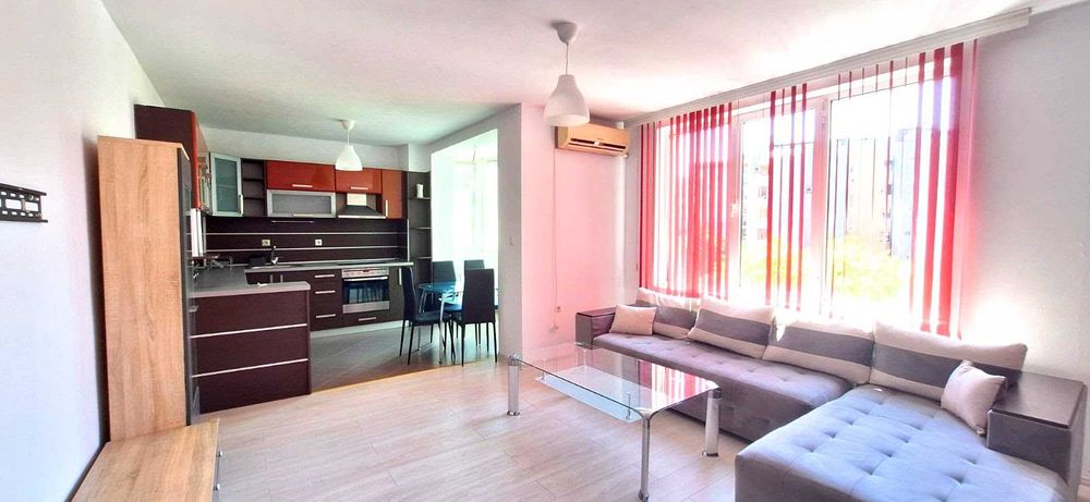 Дава се под наем Двустаен апартамент в Пловдив, Тракия - 75 кв.м за 497.25 € - Снимка #1