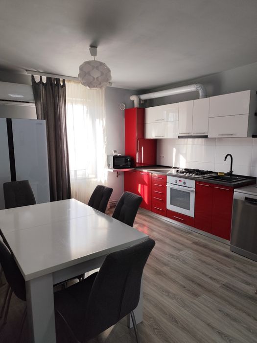 Apartament de închiriat, 3 camere, Bld.Unirii, complet utilat