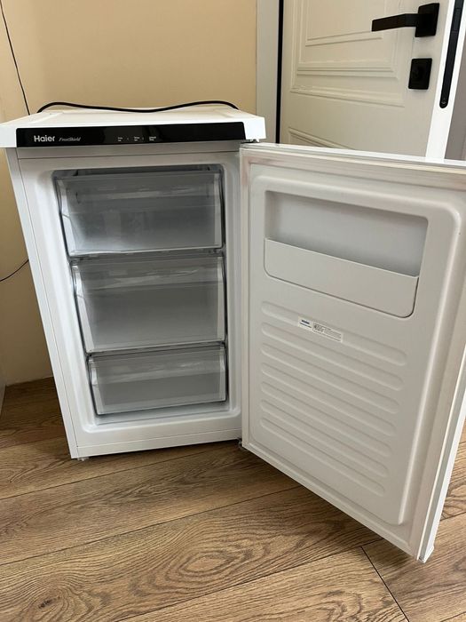 Компактный морозильник