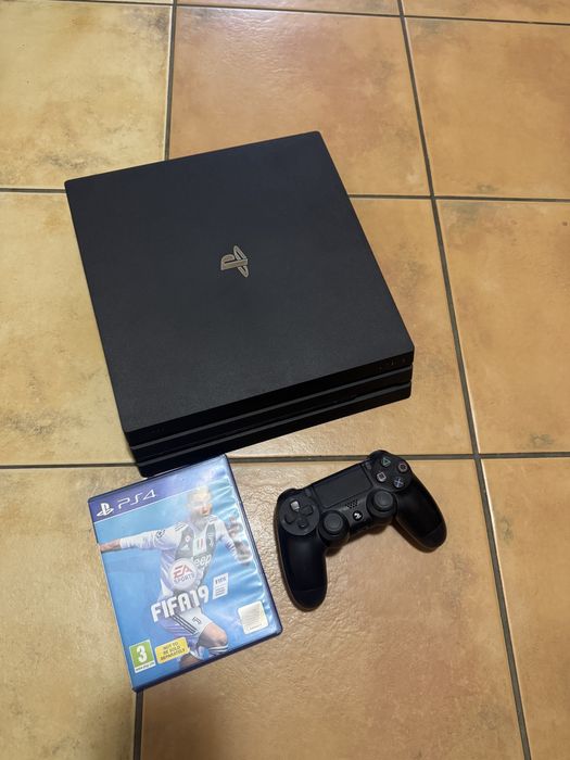 PS 4 pro 1 TB impecabil 7216B playstation sony