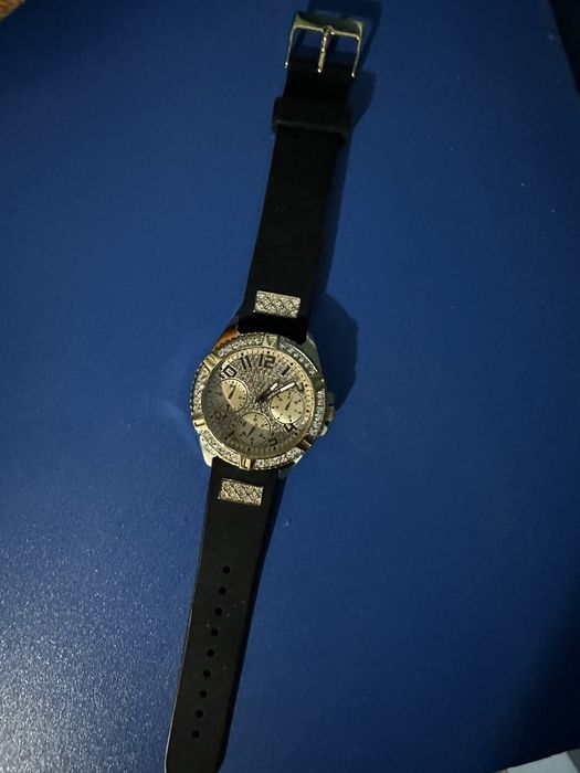 Оригинален часовник Guess