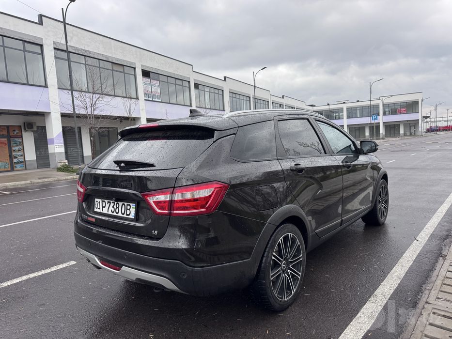 Lada Vesta SW Cross 1,8