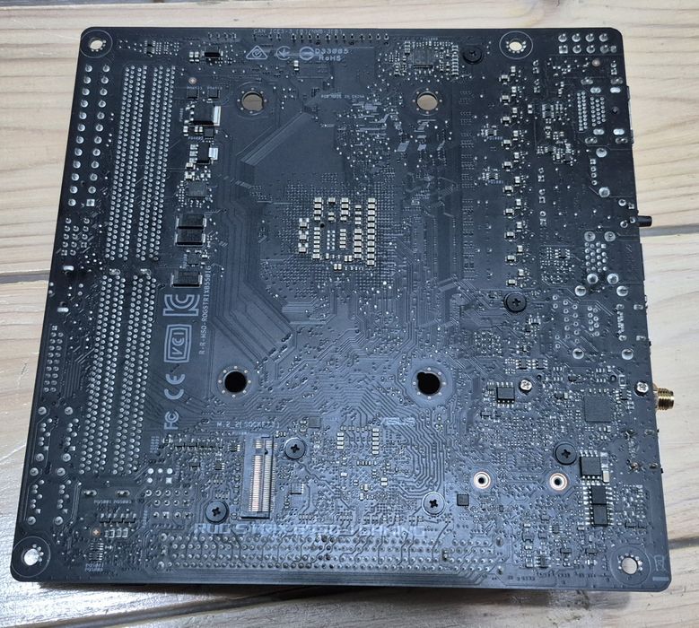 Placa baza ASUS ROG STRIX B500i Gaming WIFI AM4