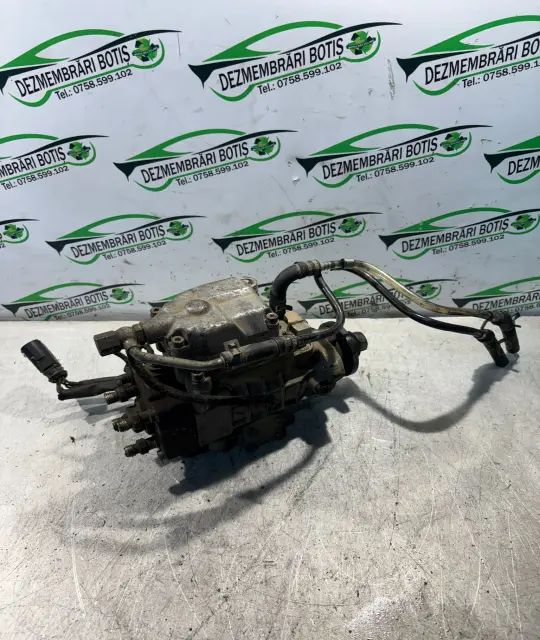 Pompa injectie 038 130 107 D B00 / ALH Volkswagen VW Golf 2005