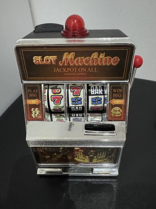 Казино слот машинка касичка