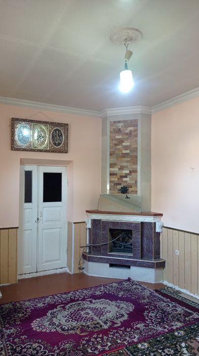 Сдаётся в аренду квартира для парней.Удобное расположение.