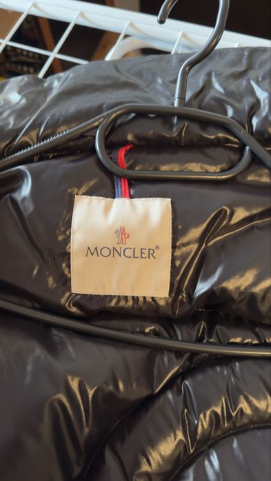 Geaca Moncler Editie Limitată