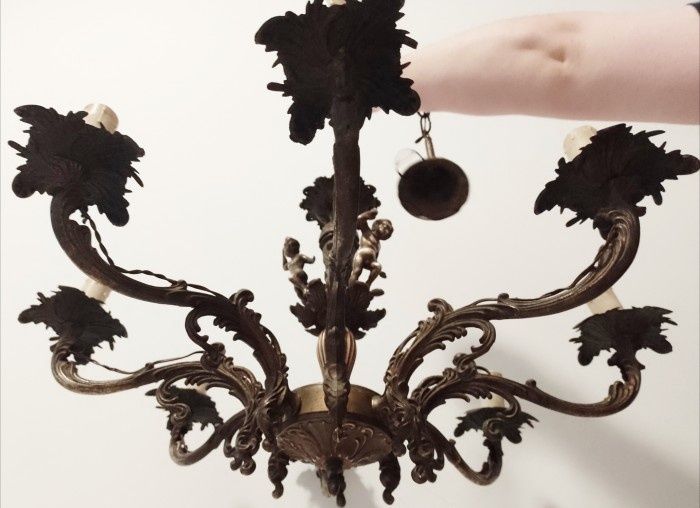 Minunat candelabru antic din bronz in stilul Baroc cu 8 brațe ,piesa d