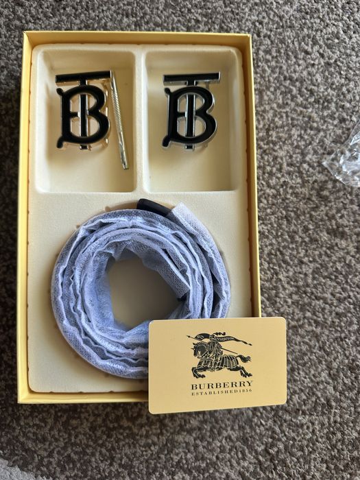curea burberry.