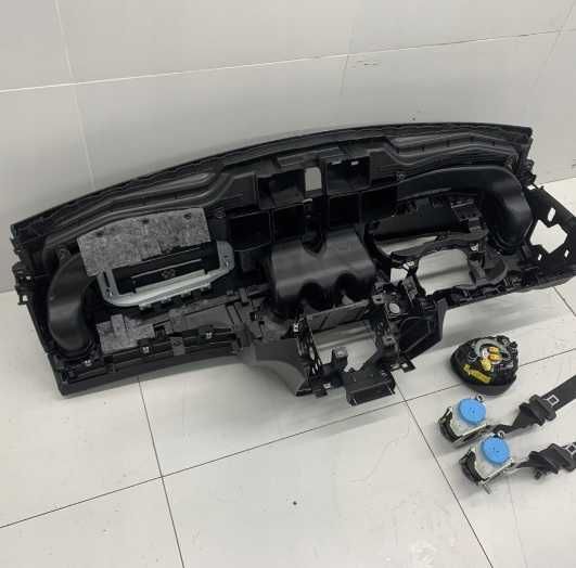 Mercedes Benz CLA w177 facelift kit airbag / plansa de bord / centuri