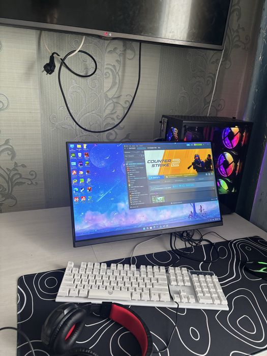 Компютер,с гарантие до августа