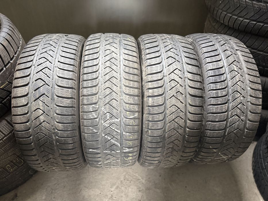 4 Anvelope second 225 40 19 PIrelli Sottozero Runflat