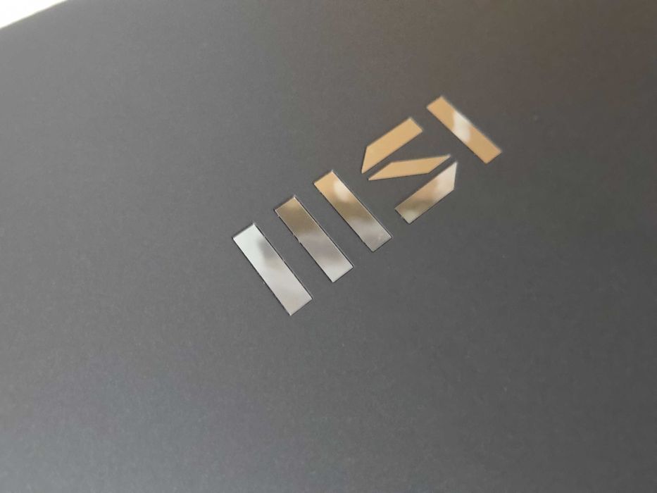 i5-1235U | 16RAM | 512GB SSD |IPS FHD | laptop лаптоп msi мси ултра лек бизнес workstation