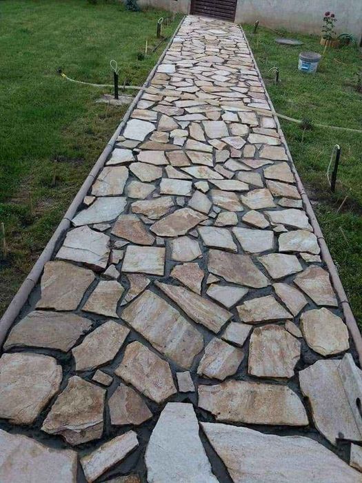 Piatra naturala și montez