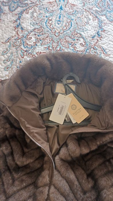 Продам Пальто новое