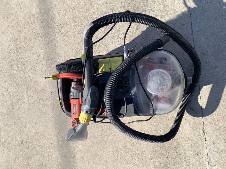 срочно продается KARCHER хим очистка аппарат пылесос и моющий