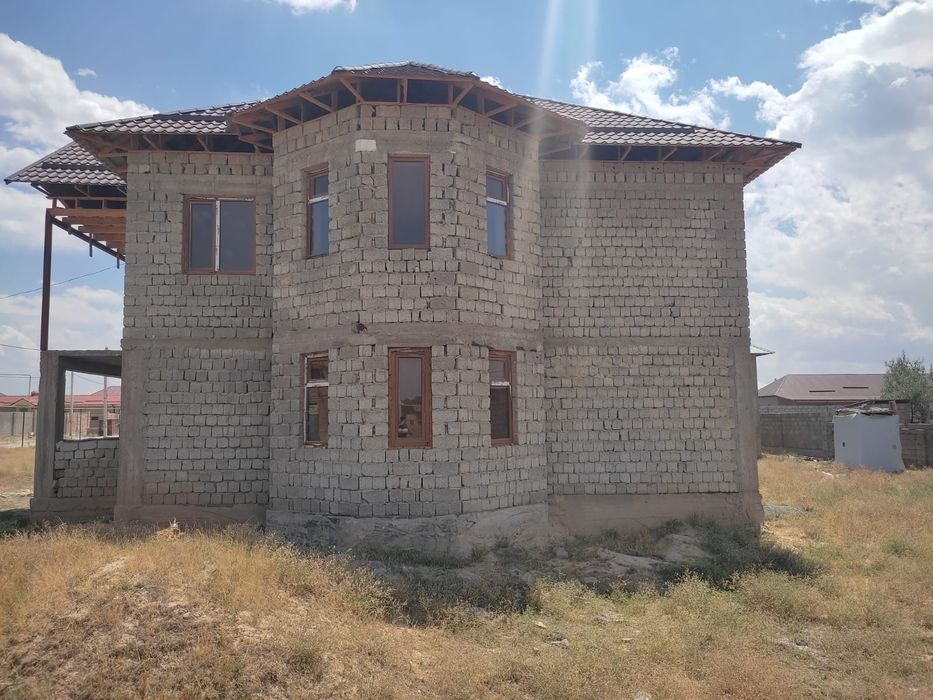 Толық бітпеген 2 этажды үй сатылады