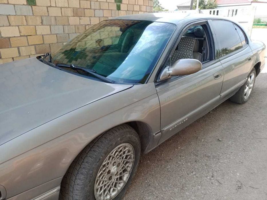 Продам машину Chrysler