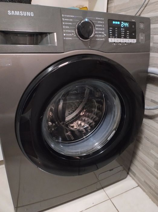 Mașina spălat rufe în garanție