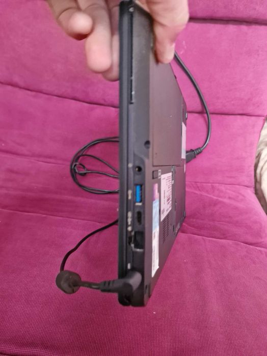 Laptop Fujitsu Siemens U726 i5Gen8 Ram16Gb SSD512Gb 13"FHD ca NOU