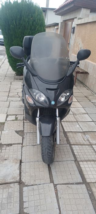 Продавам скутер Piaggio X9 250cc 2003 година