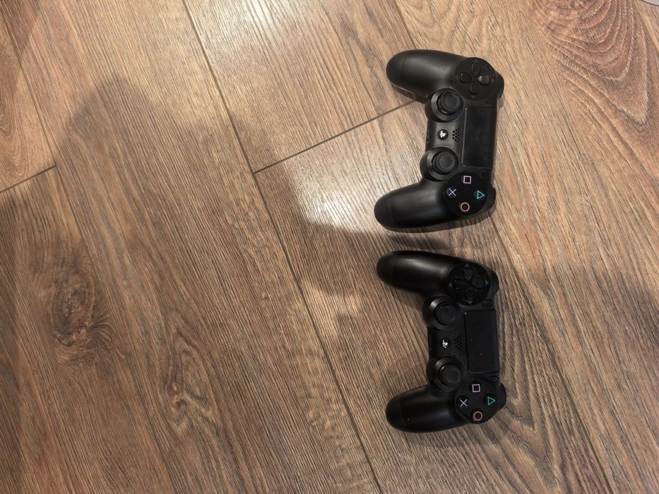 Конзола Sony play station 4