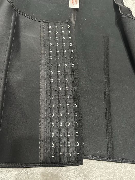 Корсет продаю маленкий размер