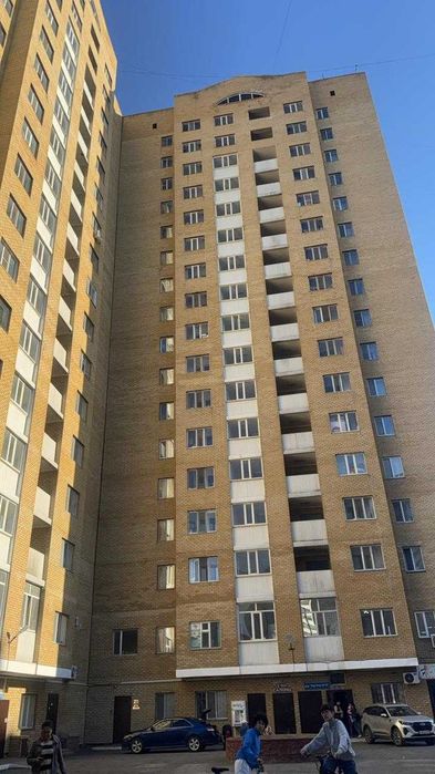 продам 3 комнатную квартиру