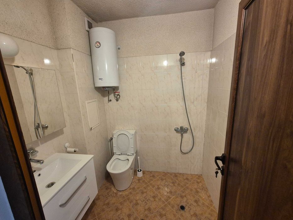 Дава се под наем Двустаен апартамент в София, Хладилника - 65 кв.м за 648.21 € - Снимка #14