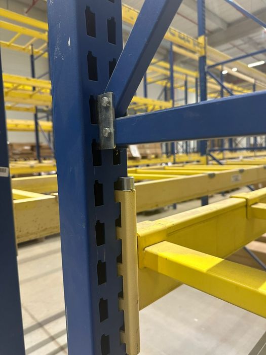 Rafturi metalice industriale