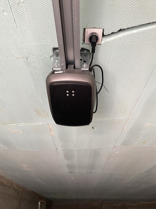 Automatizare Usa Garaj Culisantă Motorline 120 kg produs nou cu garatie !