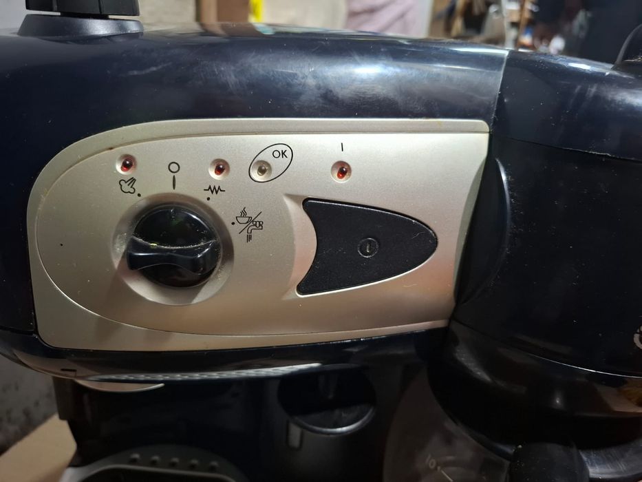 Aparat de cafea  tigaie electrica