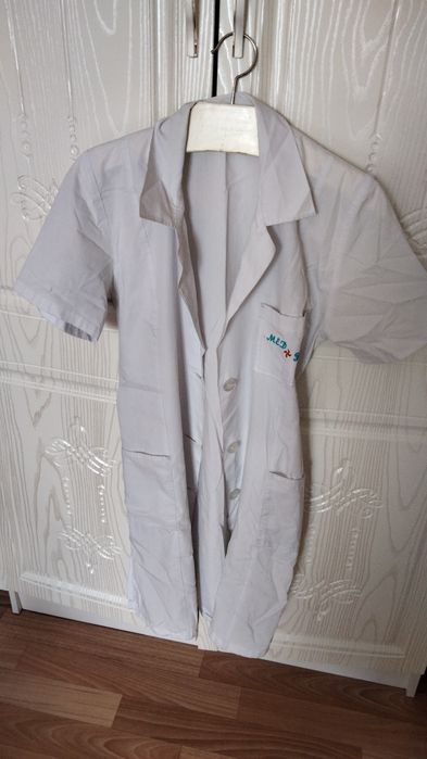 Мед.халаты и другиен