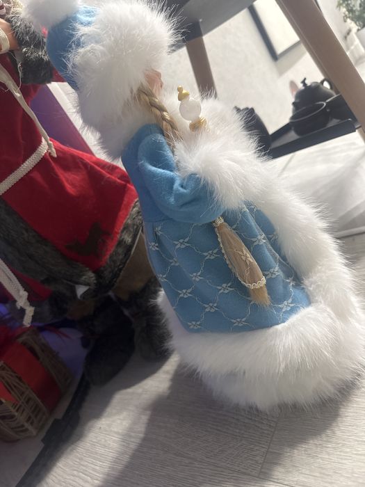 Снегурочка под елку