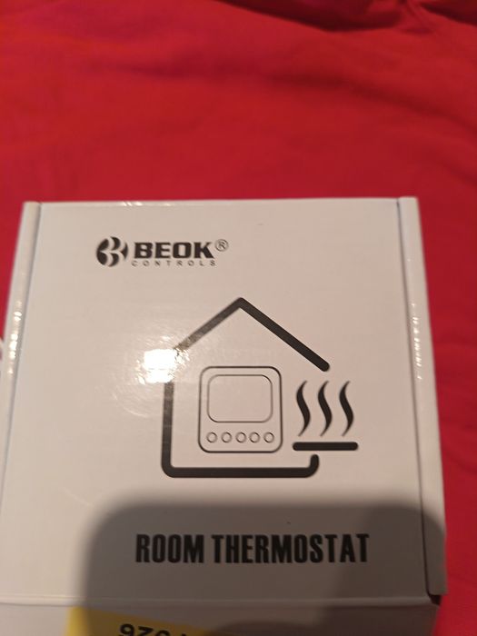 Termostate camera pe fir