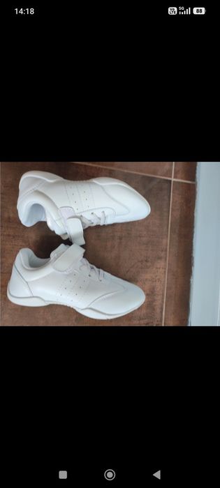 Pantofi albi unisex copii, nepurtați