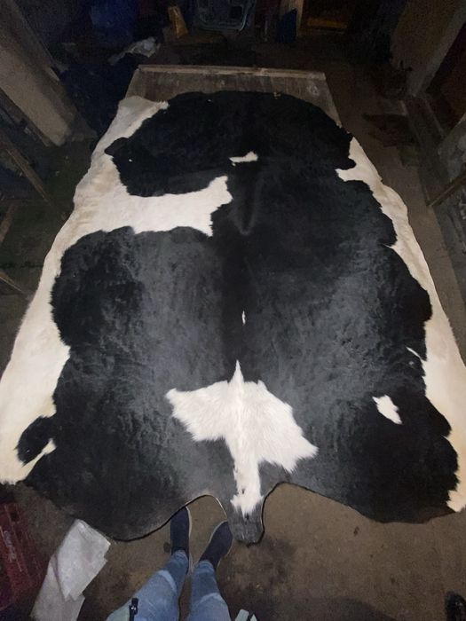 Piele vita tabacita ornament cabana